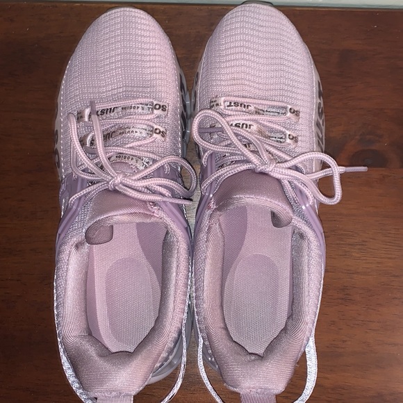 WONESION JUST SO SO SIZE 9.5 ATHLETIC SHOES - Picture 5 of 11